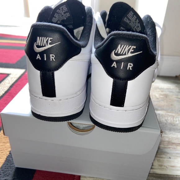 Nike Air Force 1 - Picture 6 of 8